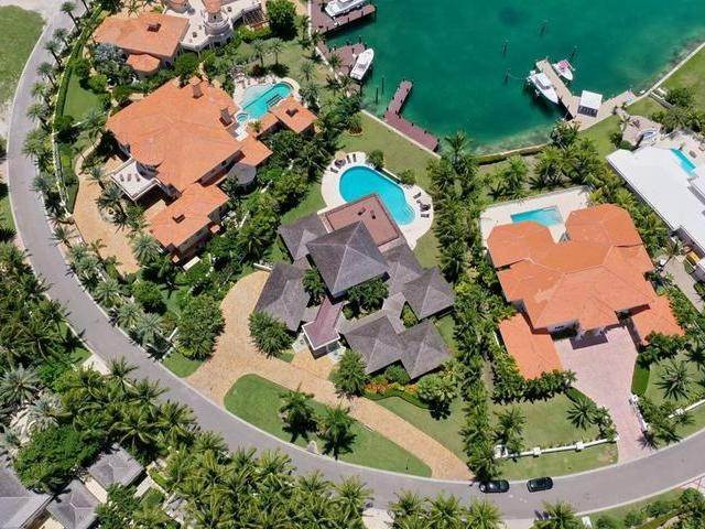 2. Single Family Homes por un Venta en Ocean Club Estates, Paradise Island, Nueva Providencia / Nassau, Bahamas