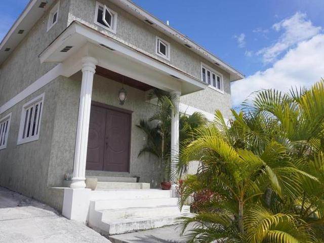 6. Single Family Homes für Verkauf beim West Winds, West Bay Street, New Providence/Nassau, Bahamas
