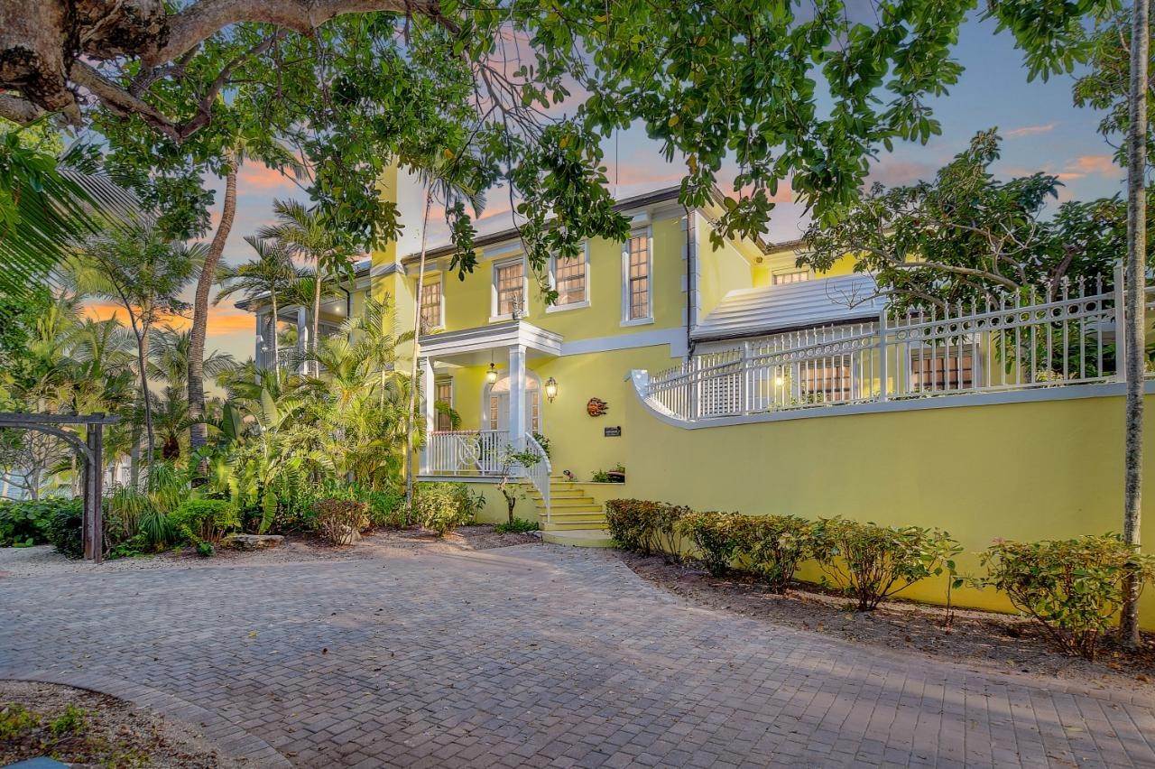 2. Single Family Homes for Sale at Eastern Road, Nassau and Paradise Island, Bahamas