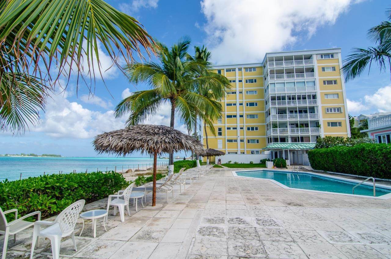 Condominiums für Verkauf beim Conchrest, Cable Beach, New Providence/Nassau, Bahamas