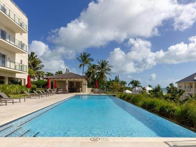 15. Condominiums for Sale at Paradise Island, Nassau and Paradise Island, Bahamas