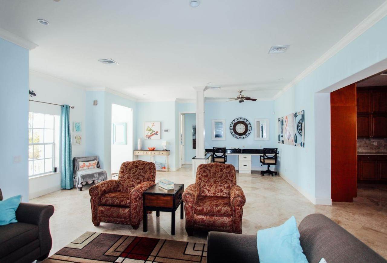 2. Single Family Homes for Sale at Freeport, Freeport and Grand Bahama, Bahamas