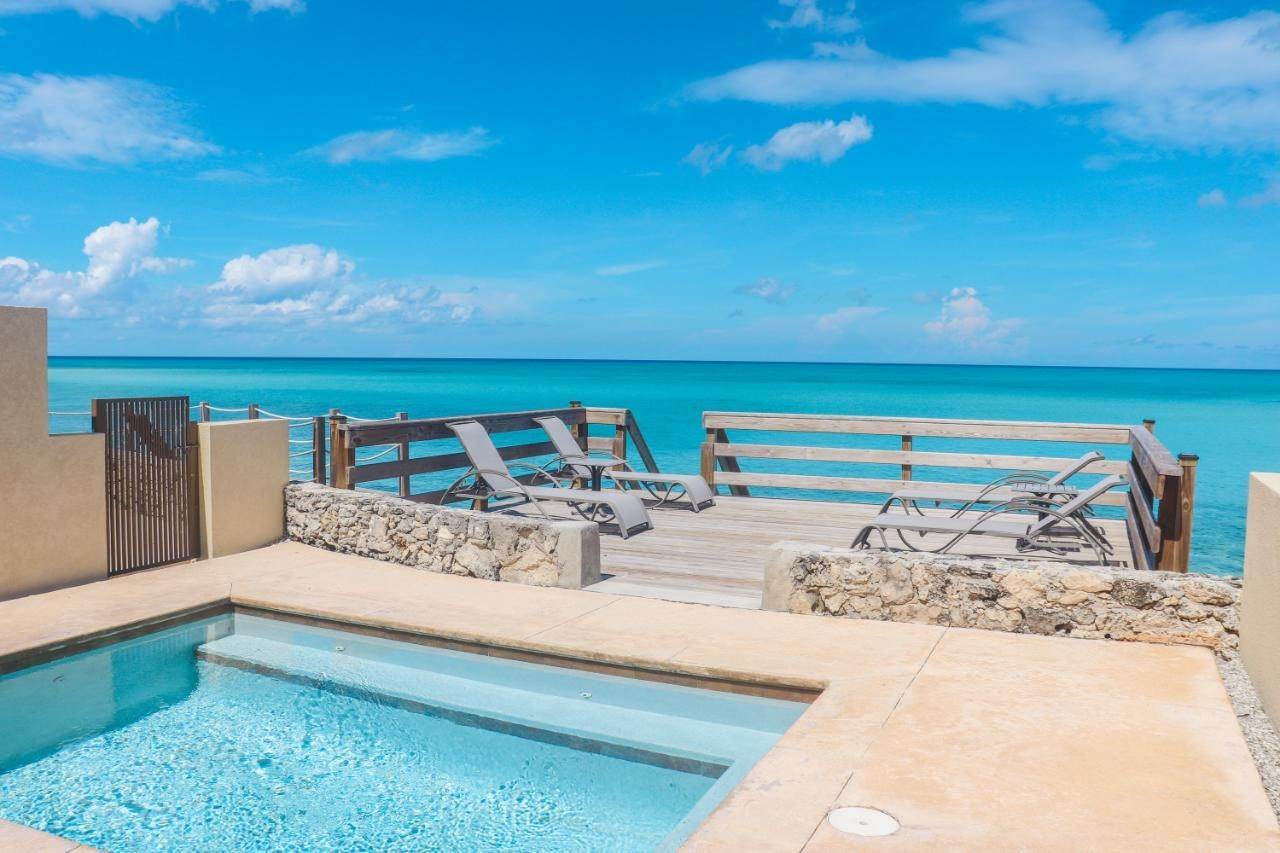 3. Condominiums for Sale at Cable Beach, Nassau and Paradise Island, Bahamas