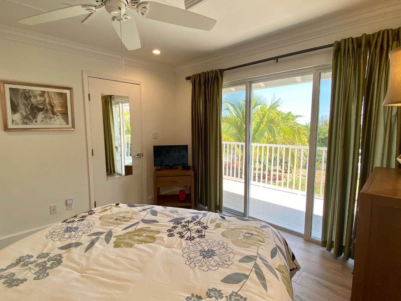 20. Single Family Homes for Sale at Love Beach, Nassau and Paradise Island, Bahamas