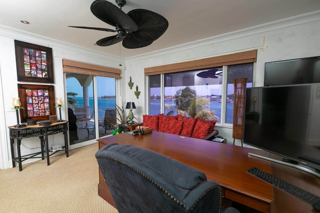 14. Condominiums for Sale at Yolanda, Paradise Island, Nassau and Paradise Island, Bahamas