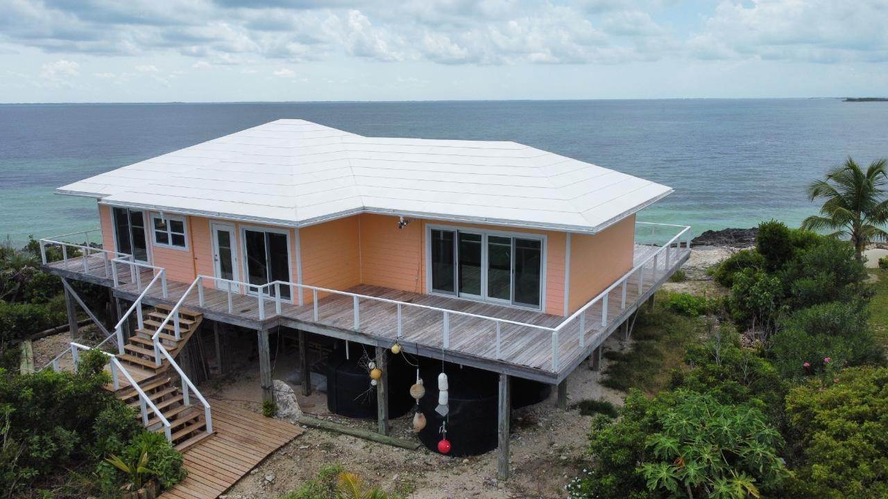 Single Family Homes pour l Vente à Guana Cay, Abaco, Bahamas