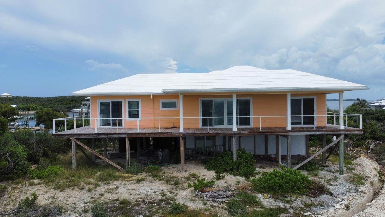 3. Single Family Homes 为 销售 在 Guana Cay, 阿巴科, 巴哈马