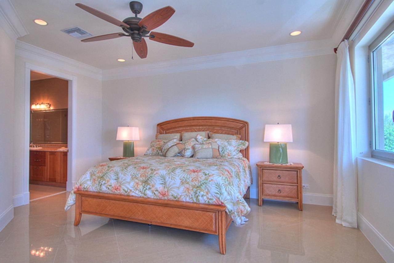 14. Condominiums for Sale at Love Beach, Nassau and Paradise Island, Bahamas