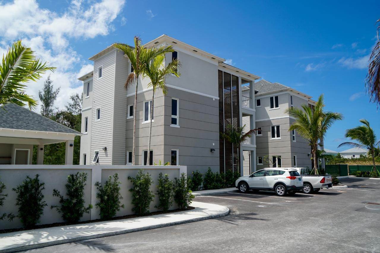3. Condominiums for Sale at Cable Beach, Nassau and Paradise Island, Bahamas