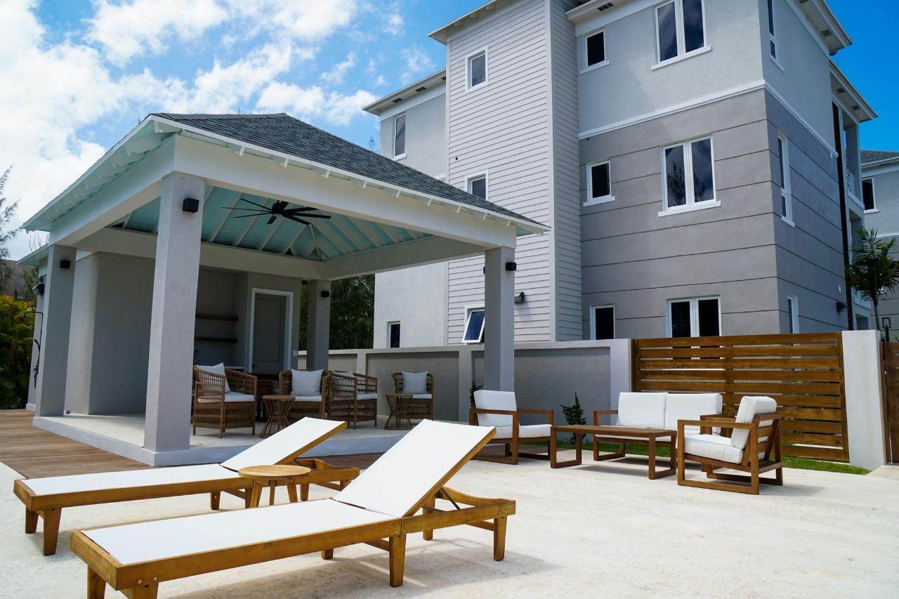 17. Condominiums for Sale at Cable Beach, Nassau and Paradise Island, Bahamas