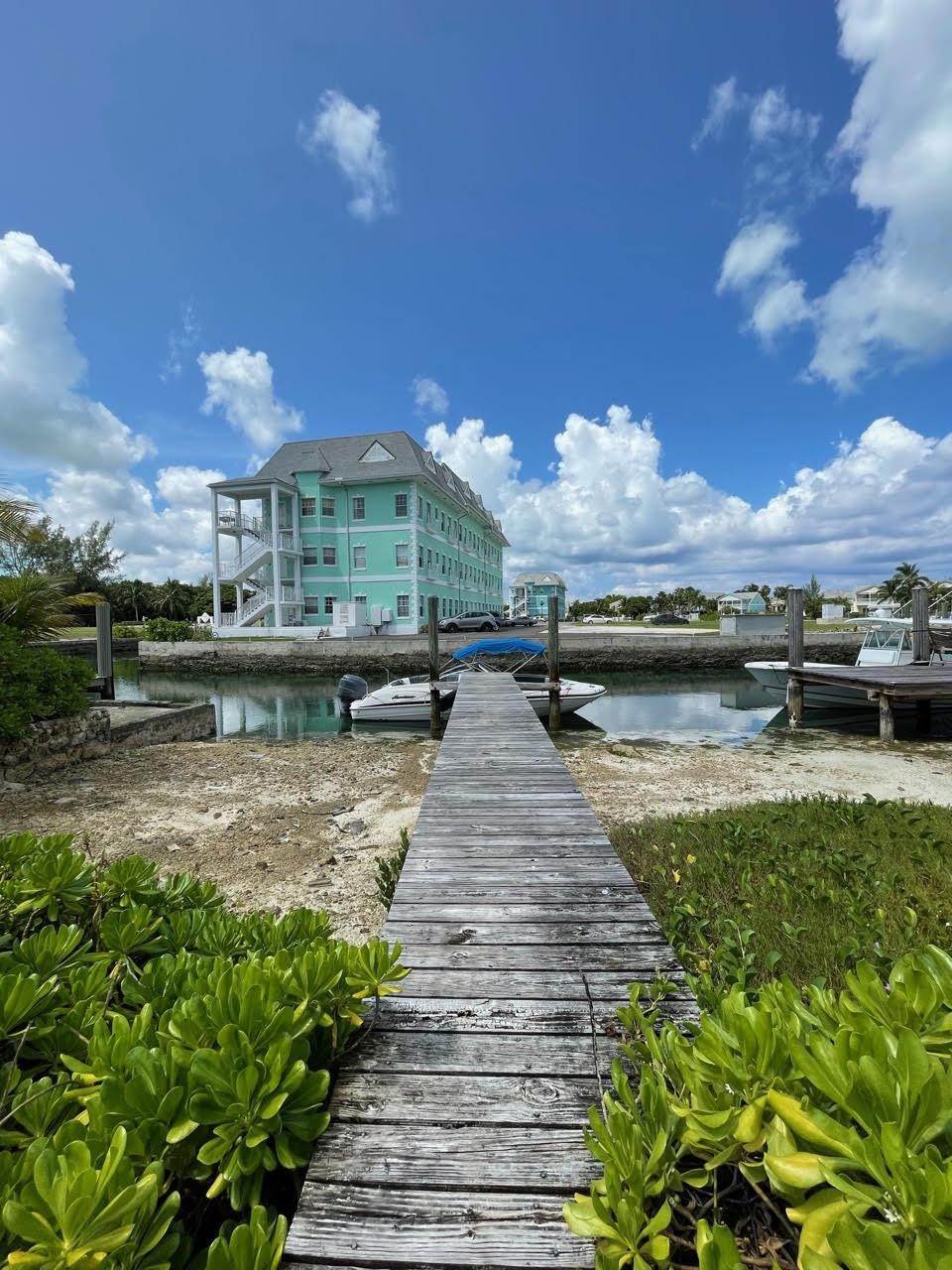 3. Lots / Acreage for Sale at West Bay Street, Nassau and Paradise Island, Bahamas