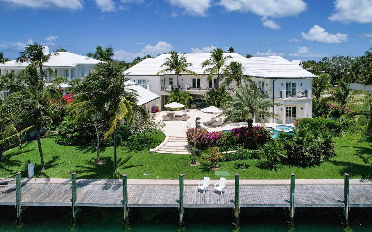 Single Family Homes pour l Vente à Ocean Club Estates, Paradise Island, New Providence/Nassau, Bahamas