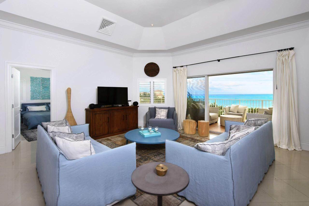 5. Condominiums for Sale at Cable Beach, Nassau and Paradise Island, Bahamas
