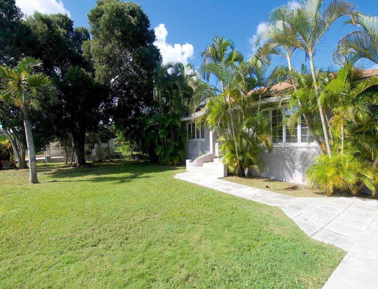 Single Family Homes for Sale at Nassau, Nassau and Paradise Island, Bahamas