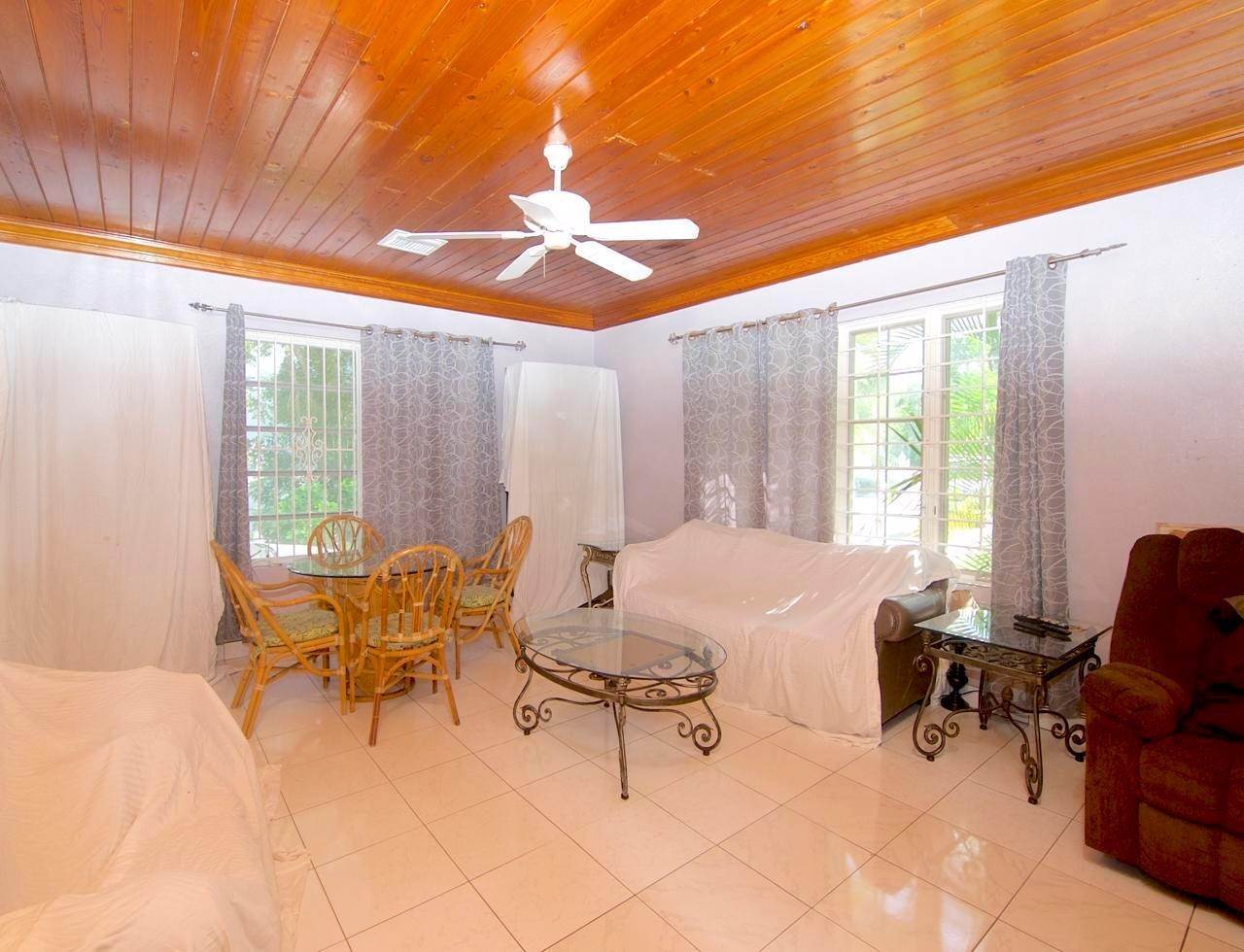 2. Single Family Homes for Sale at Nassau, Nassau and Paradise Island, Bahamas