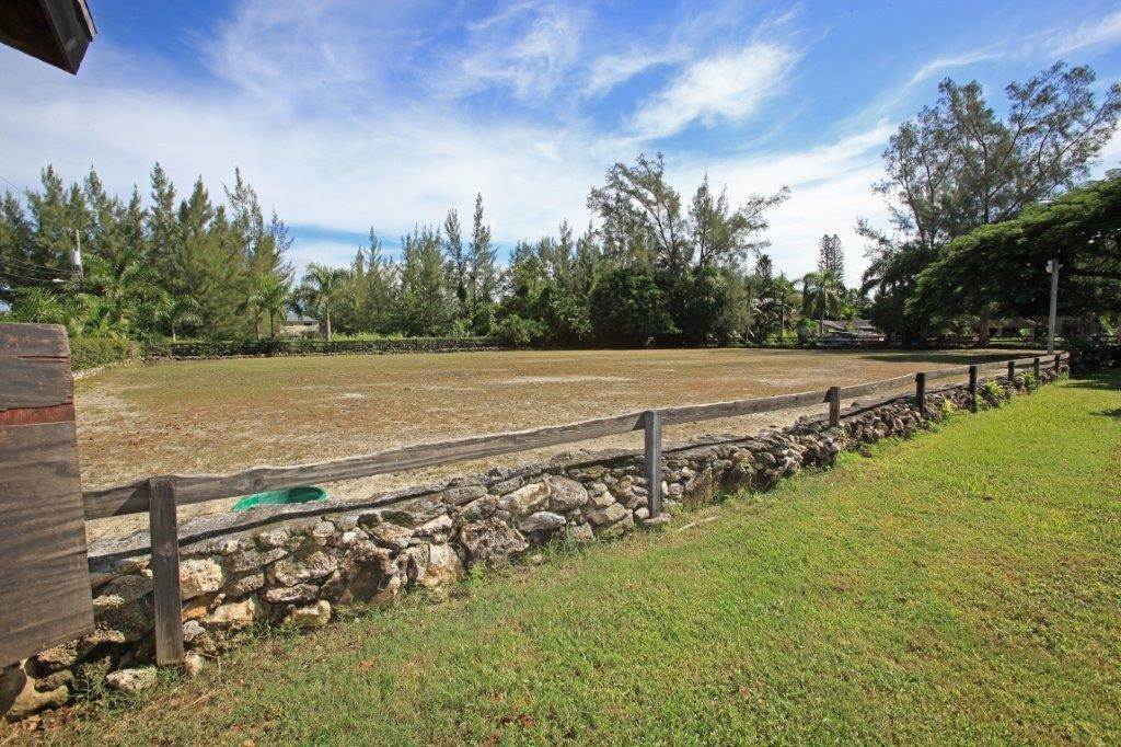11. Single Family Homes for Sale at Coral Lakes, Coral Harbour, Nassau and Paradise Island, Bahamas