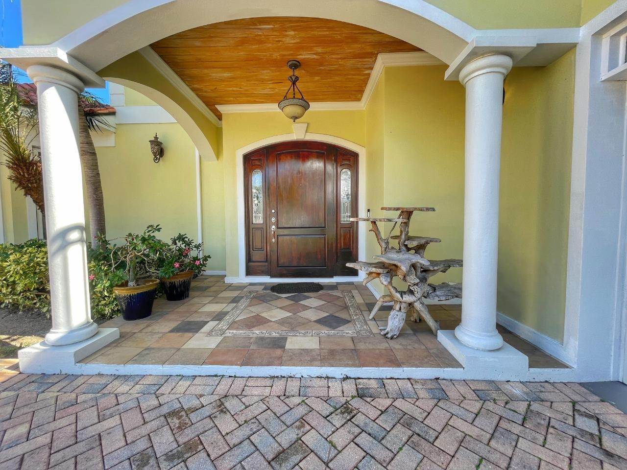 3. Single Family Homes for Sale at Palatial Estates, Paradise Island, Nassau and Paradise Island, Bahamas