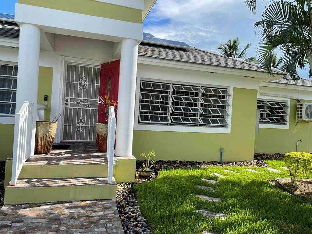 9. Single Family Homes for Sale at Yamacraw Beach Estates, Yamacraw, Nassau and Paradise Island, Bahamas