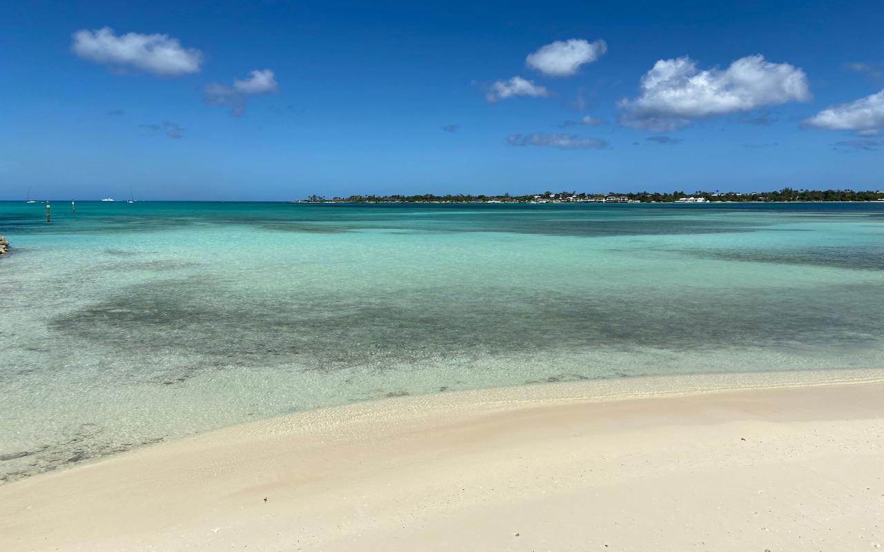 10. Lots / Acreage for Sale at Lyford Cay, Nassau and Paradise Island, Bahamas