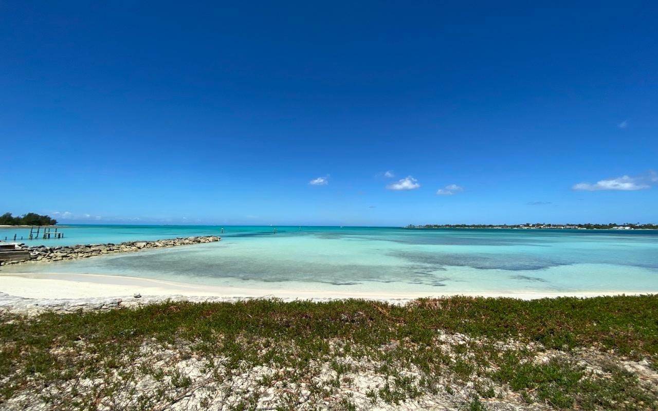 16. Lots / Acreage for Sale at Lyford Cay, Nassau and Paradise Island, Bahamas