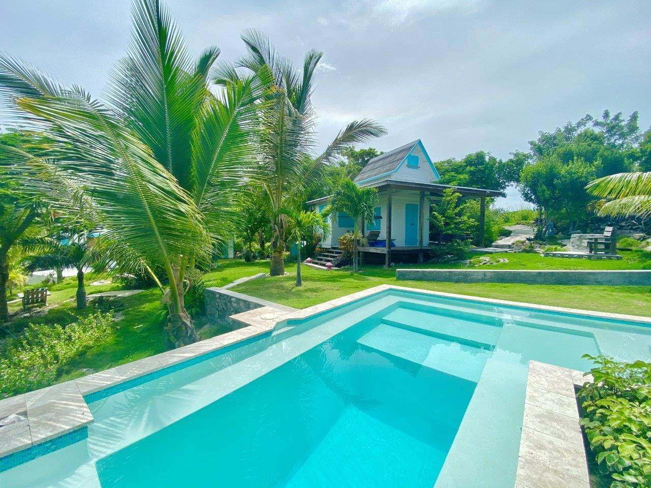 8. Single Family Homes for Sale at Gregory Town, Eleuthera, Bahamas