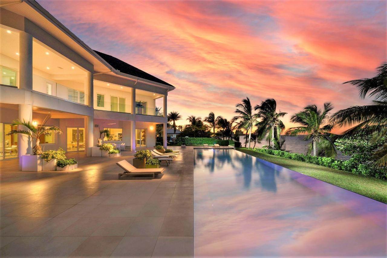 Single Family Homes 为 销售 在 Ocean Club Estates, 天堂岛, 新普罗维登斯/拿骚, 巴哈马