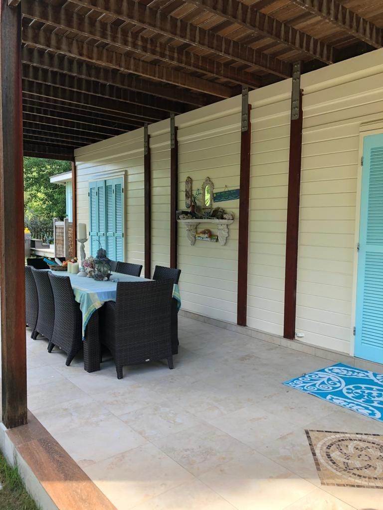 9. Single Family Homes for Sale at Harbour Island, Eleuthera, Bahamas