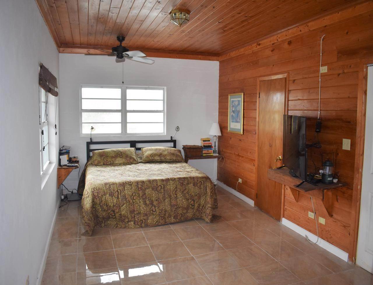 19. Single Family Homes for Sale at Whale Point, Eleuthera, Bahamas