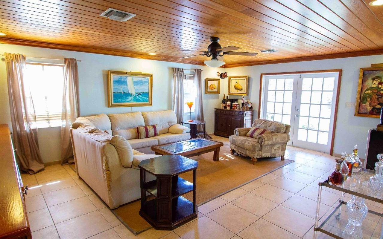 7. Single Family Homes for Sale at Sandyport, Cable Beach, Nassau and Paradise Island, Bahamas
