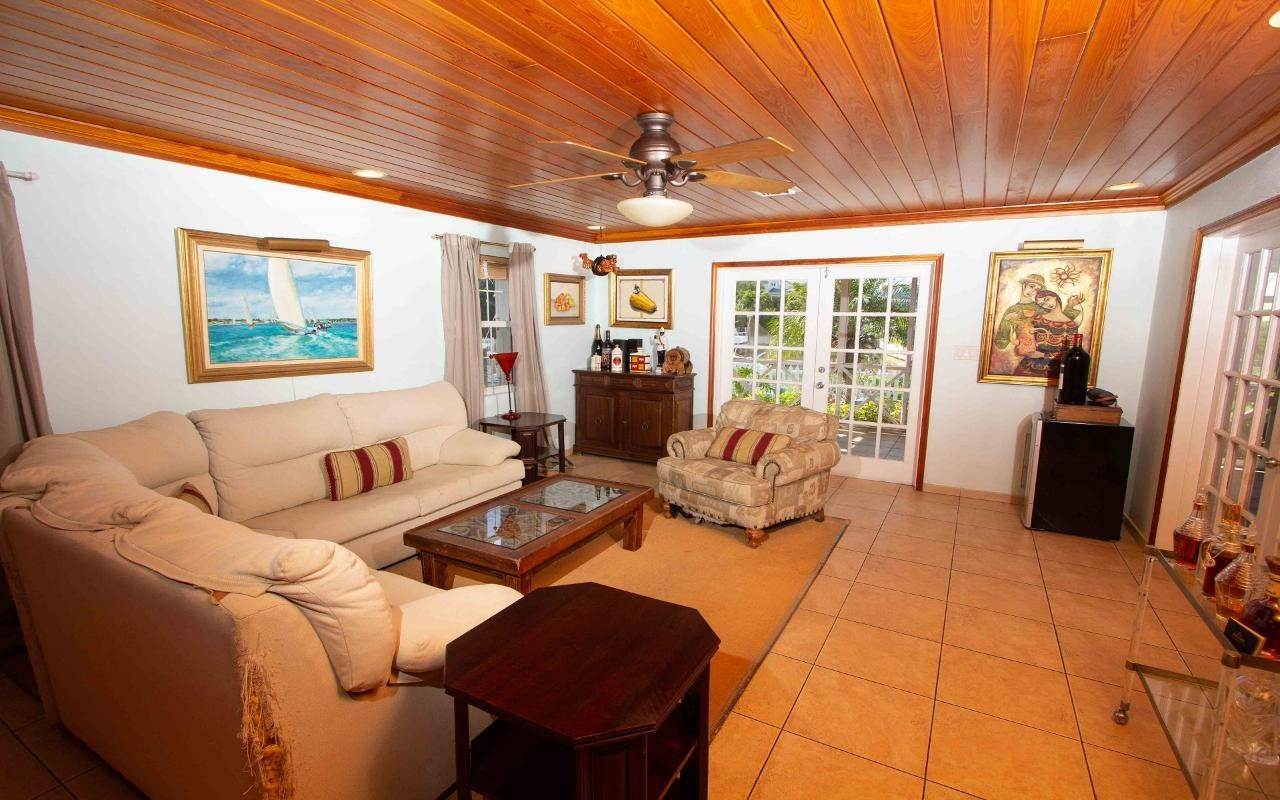 8. Single Family Homes for Sale at Sandyport, Cable Beach, Nassau and Paradise Island, Bahamas