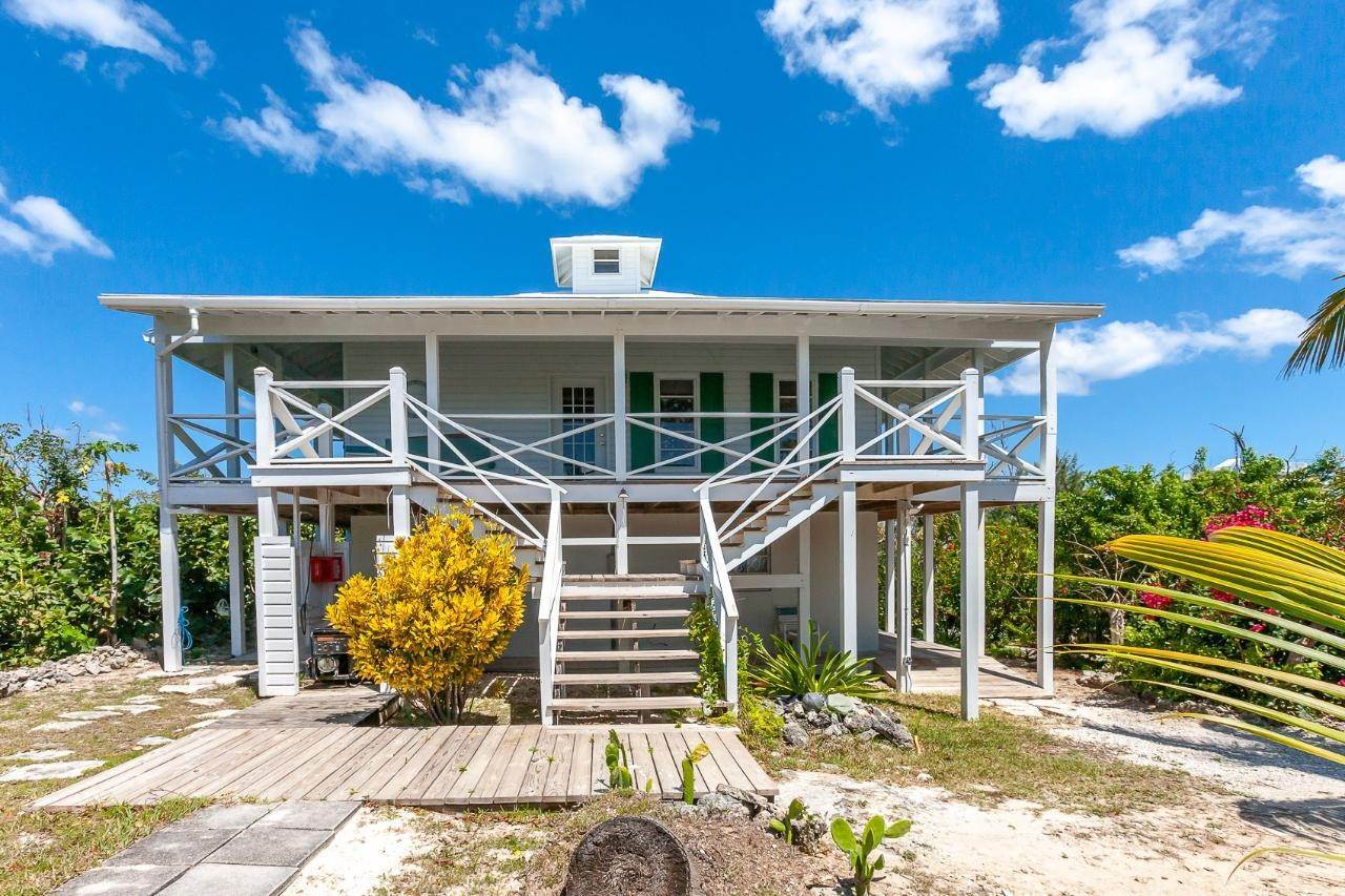 Single Family Homes pour l Vente à Guana Cay Settlement, Guana Cay, Abaco, Bahamas