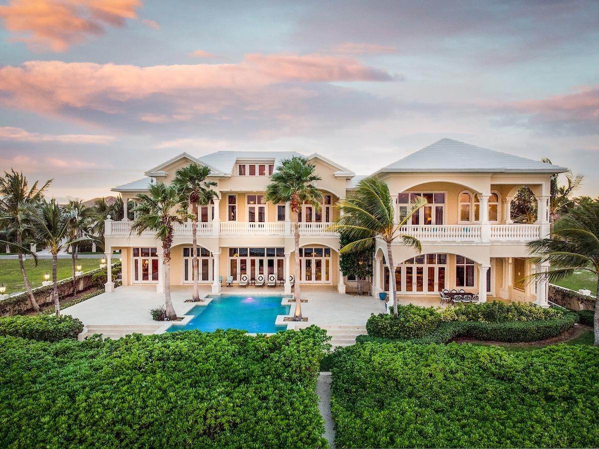 Single Family Homes por un Venta en Ocean Club Estates, Paradise Island, Nueva Providencia / Nassau, Bahamas