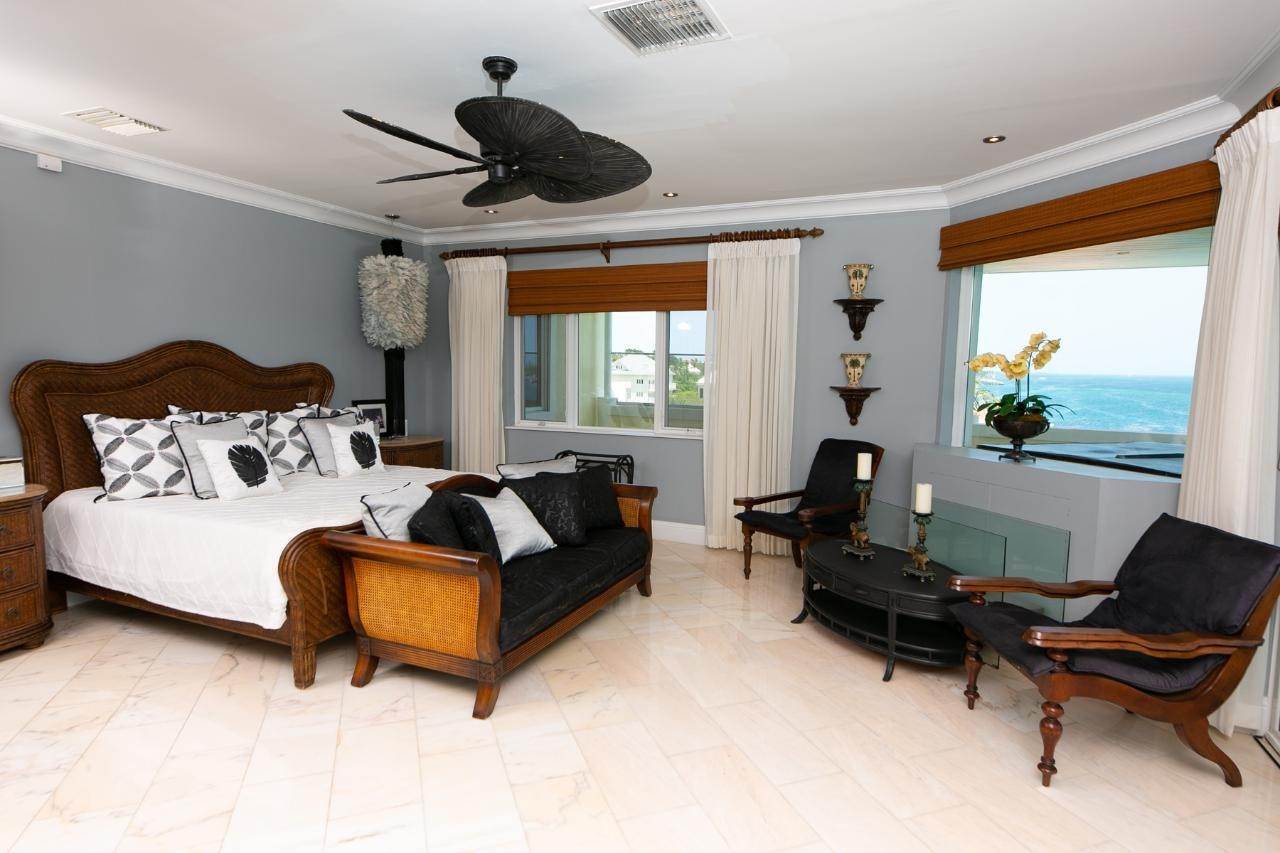 18. Condominiums for Sale at Yolanda, Paradise Island, Nassau and Paradise Island, Bahamas
