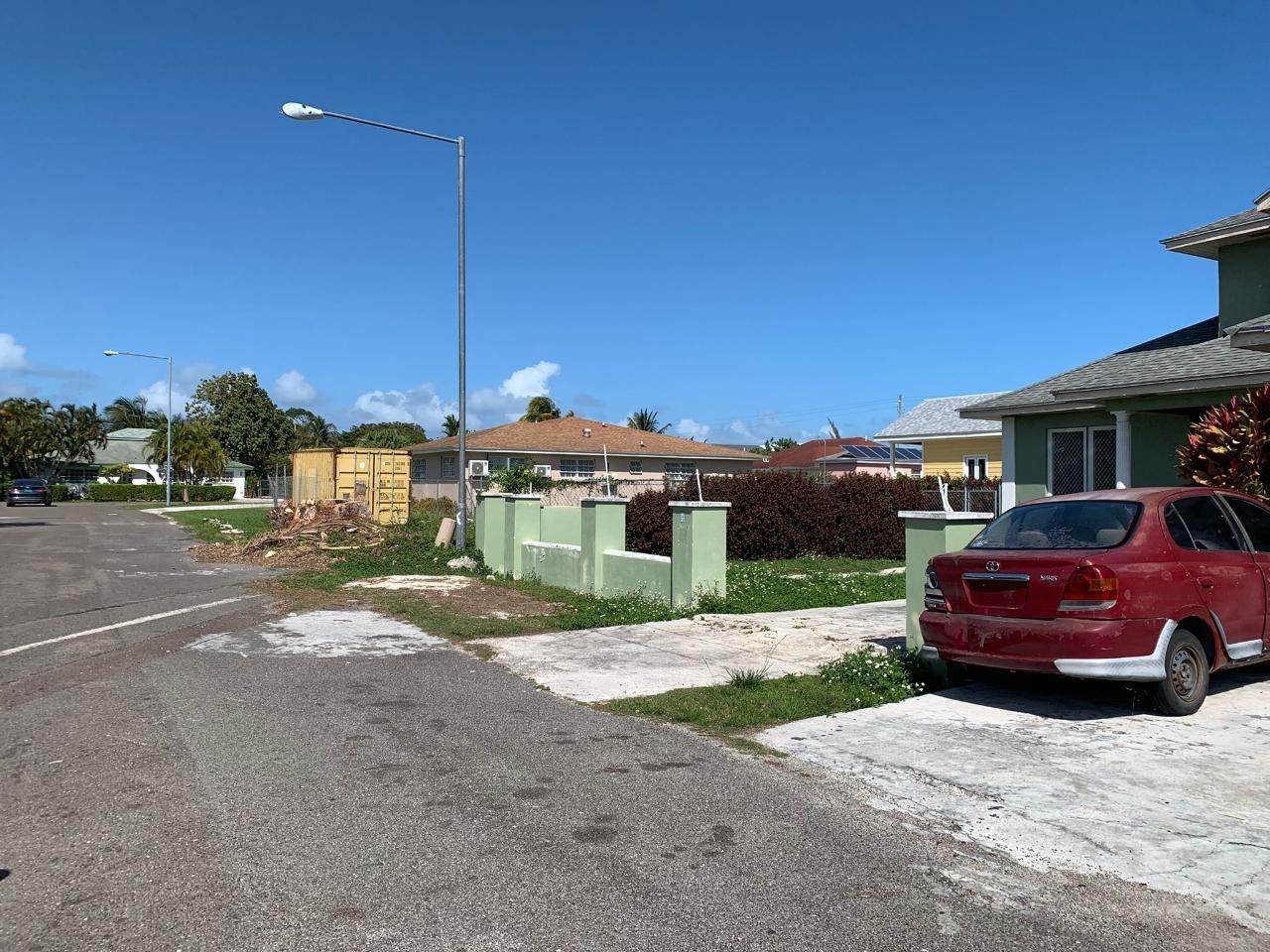 13. Single Family Homes for Sale at Yamacraw Beach Estates, Yamacraw, Nassau and Paradise Island, Bahamas