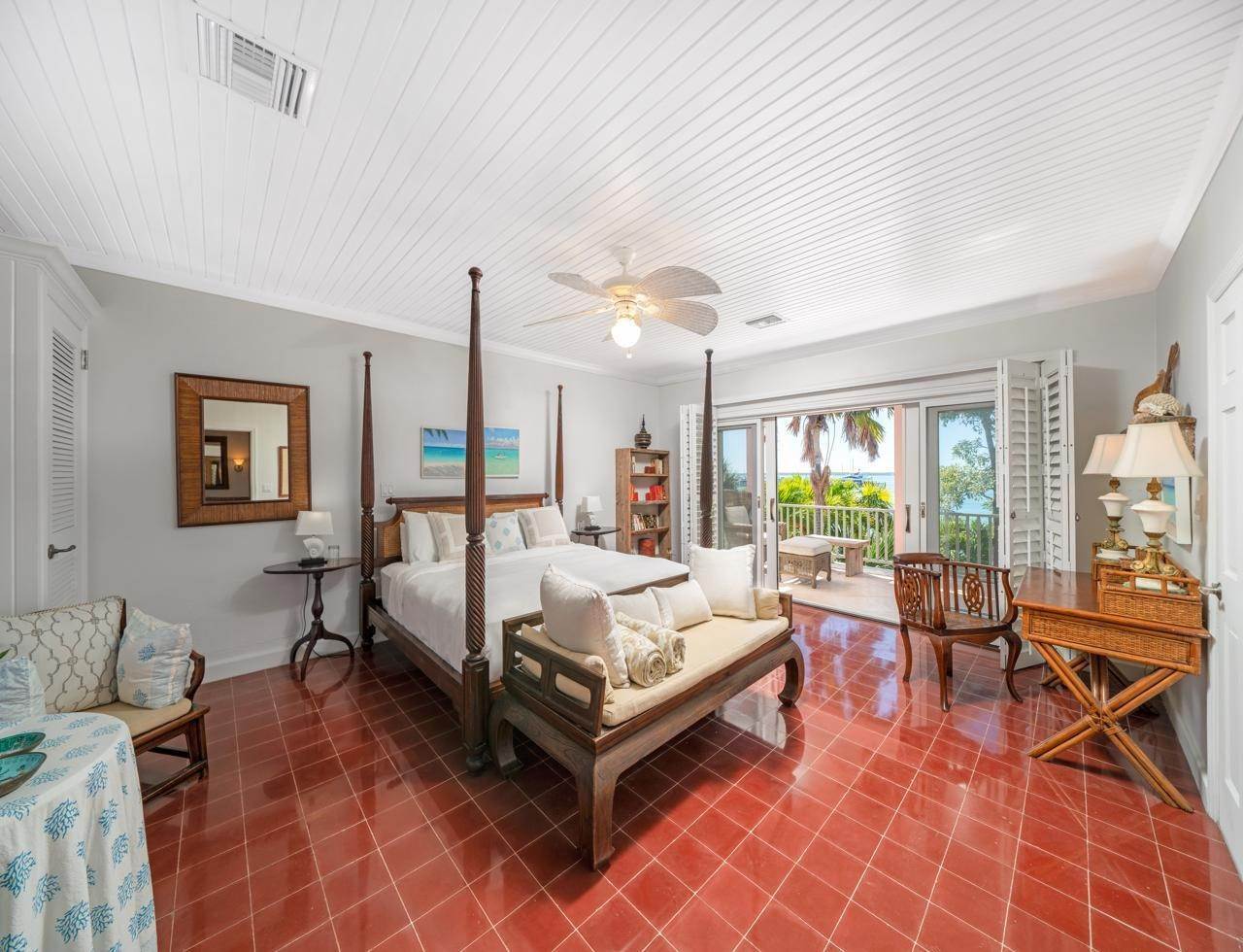 10. Single Family Homes for Sale at Harbour Island, Eleuthera, Bahamas