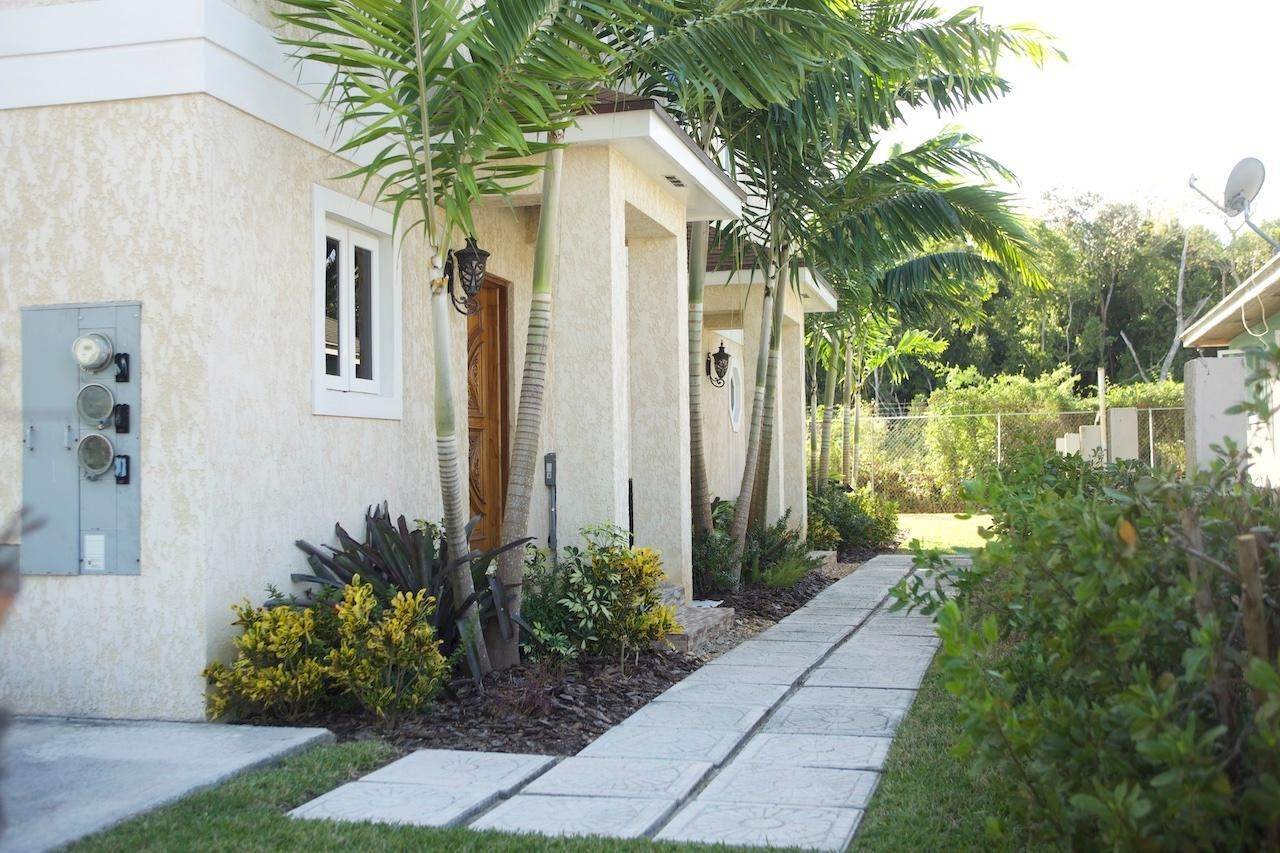 Condominiums bei West Winds, West Bay Street, New Providence/Nassau, Bahamas