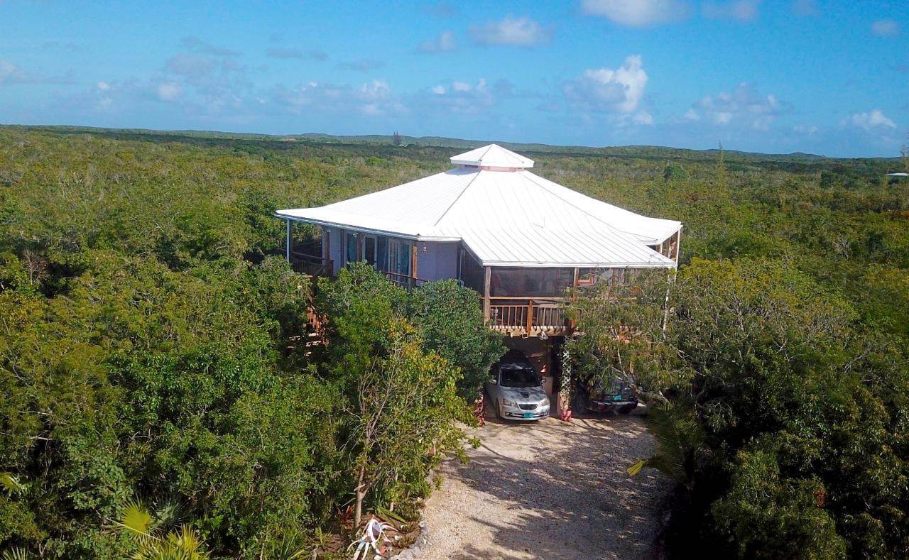 Single Family Homes pour l Vente à Wemyss Settlement, Long Island, Bahamas