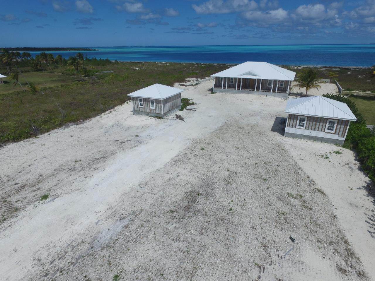 5. Single Family Homes pour l Vente à Treasure Cay, Abaco, Bahamas