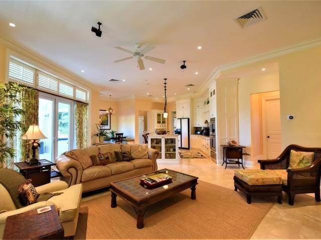 6. Single Family Homes at Ocean Club Estates, Paradise Island, Nassau and Paradise Island, Bahamas