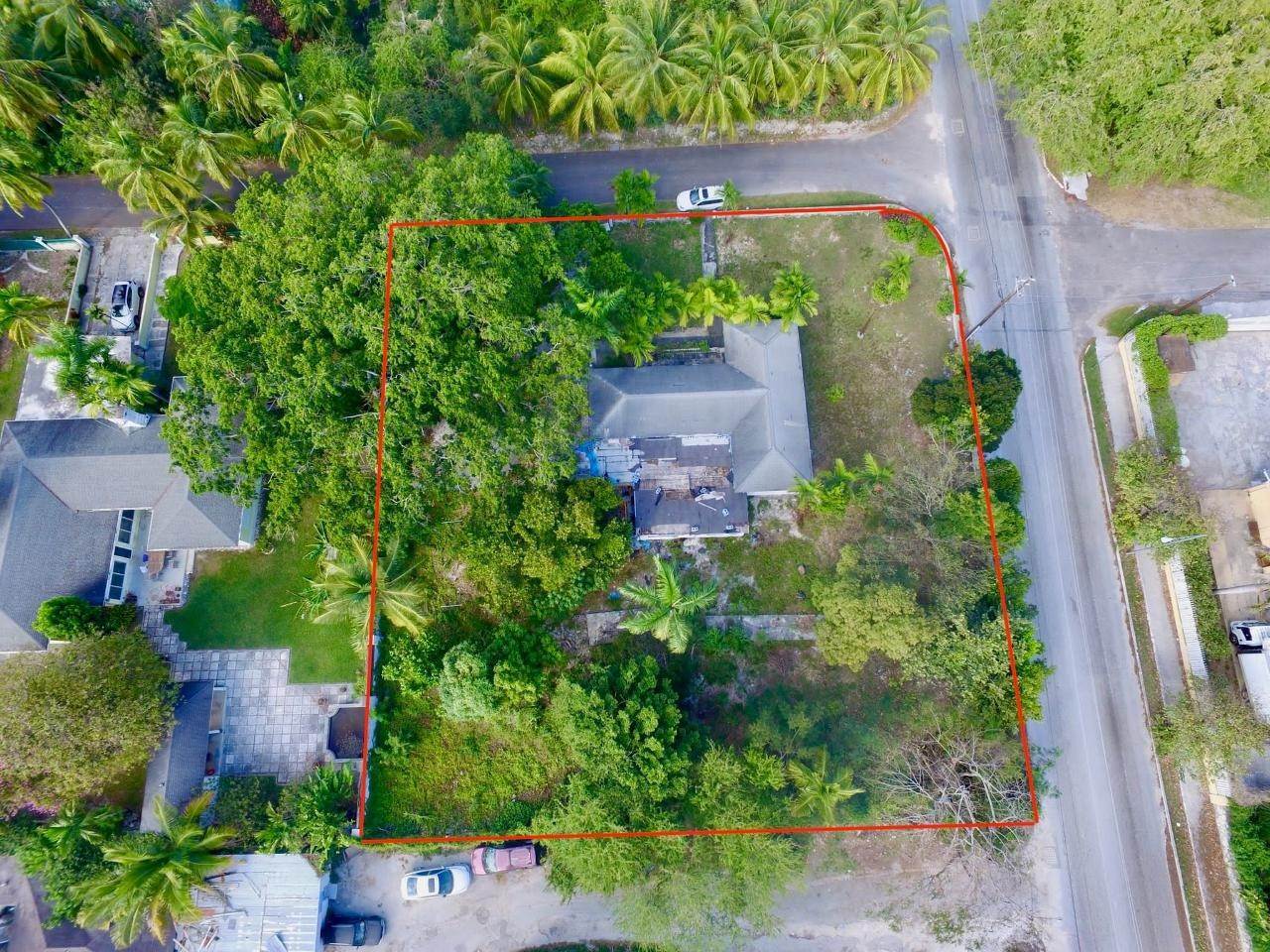 2. Single Family Homes for Sale at Village Road, Nassau and Paradise Island, Bahamas