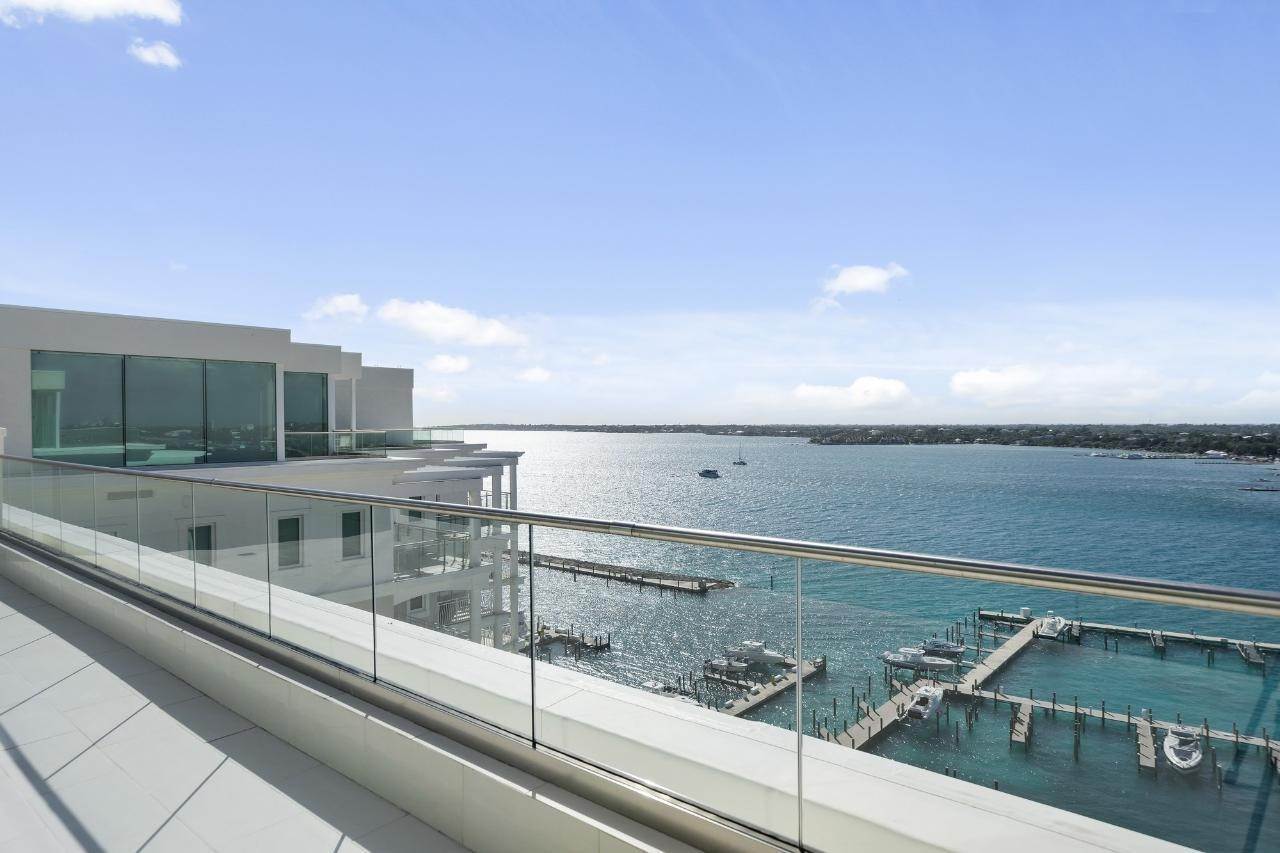 1. Condominiums for Sale at Paradise Island, Nassau and Paradise Island, Bahamas