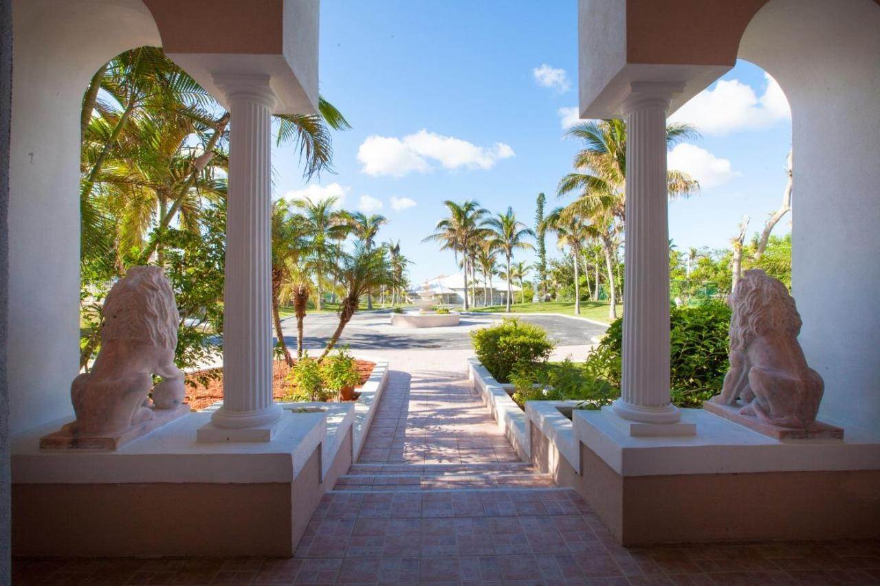 6. Single Family Homes for Sale at Lucaya, Freeport and Grand Bahama, Bahamas