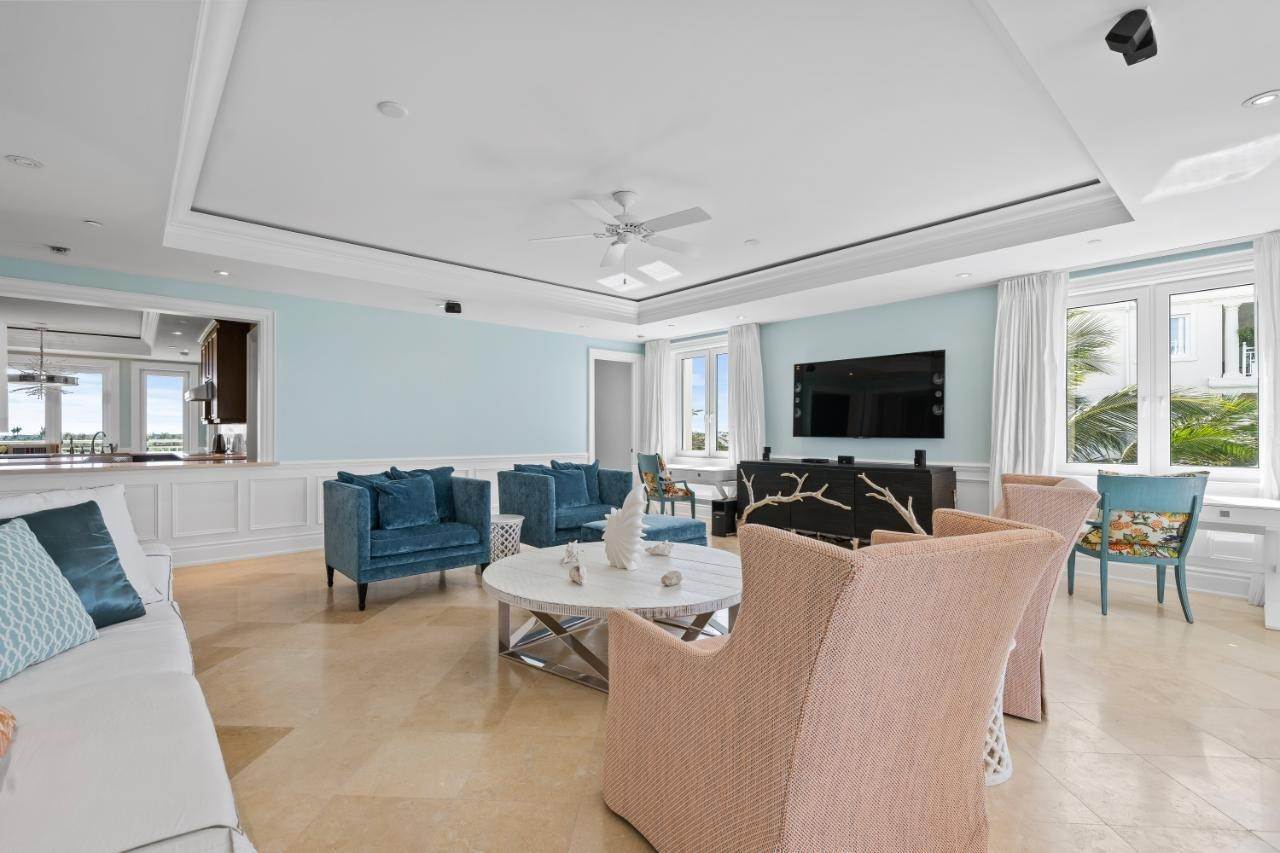 7. Condominiums for Sale at Ocean Club Estates, Paradise Island, Nassau and Paradise Island, Bahamas