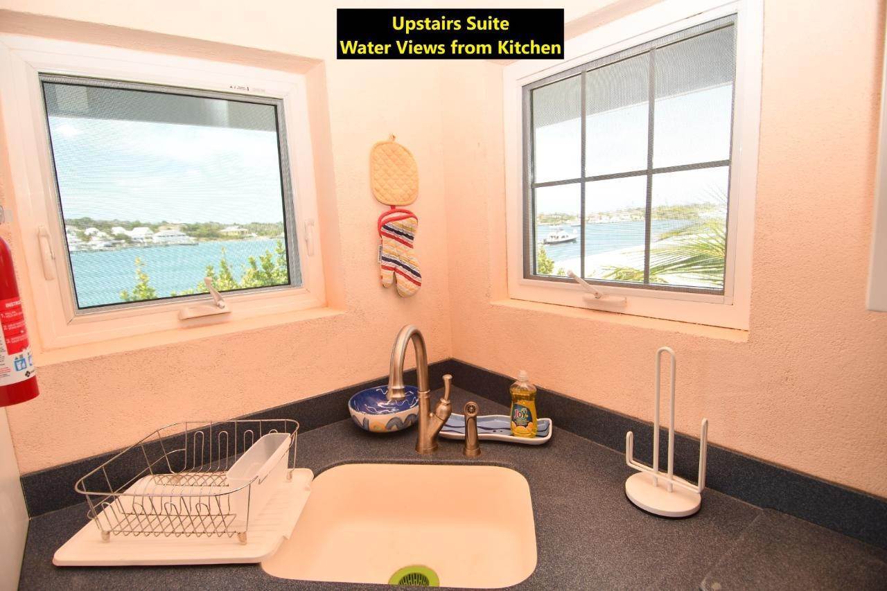 18. Single Family Homes for Sale at White Sound, Green Turtle Cay, Abaco, Bahamas