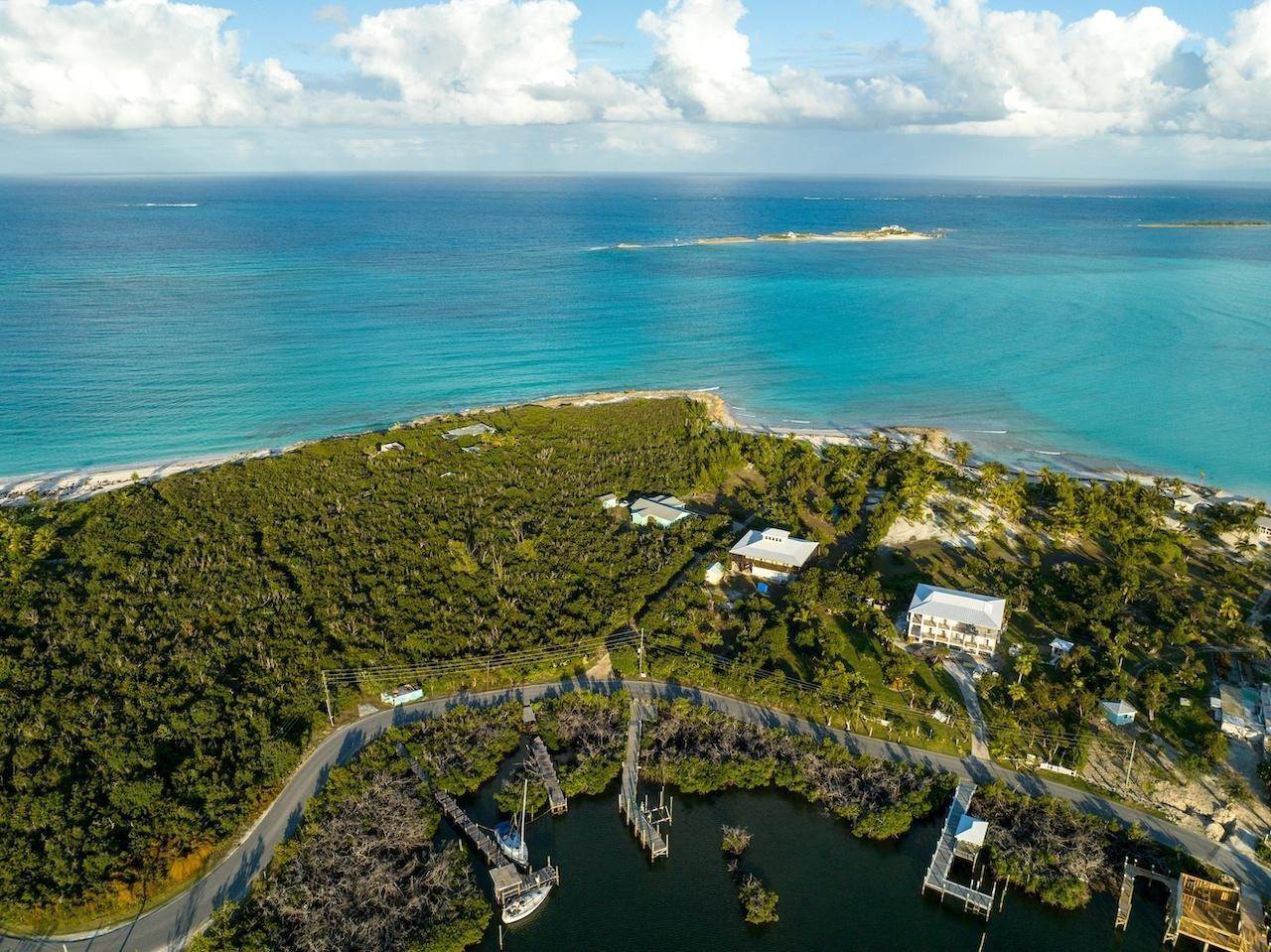 5. Single Family Homes for Sale at Black Sound, Green Turtle Cay, Abaco, Bahamas
