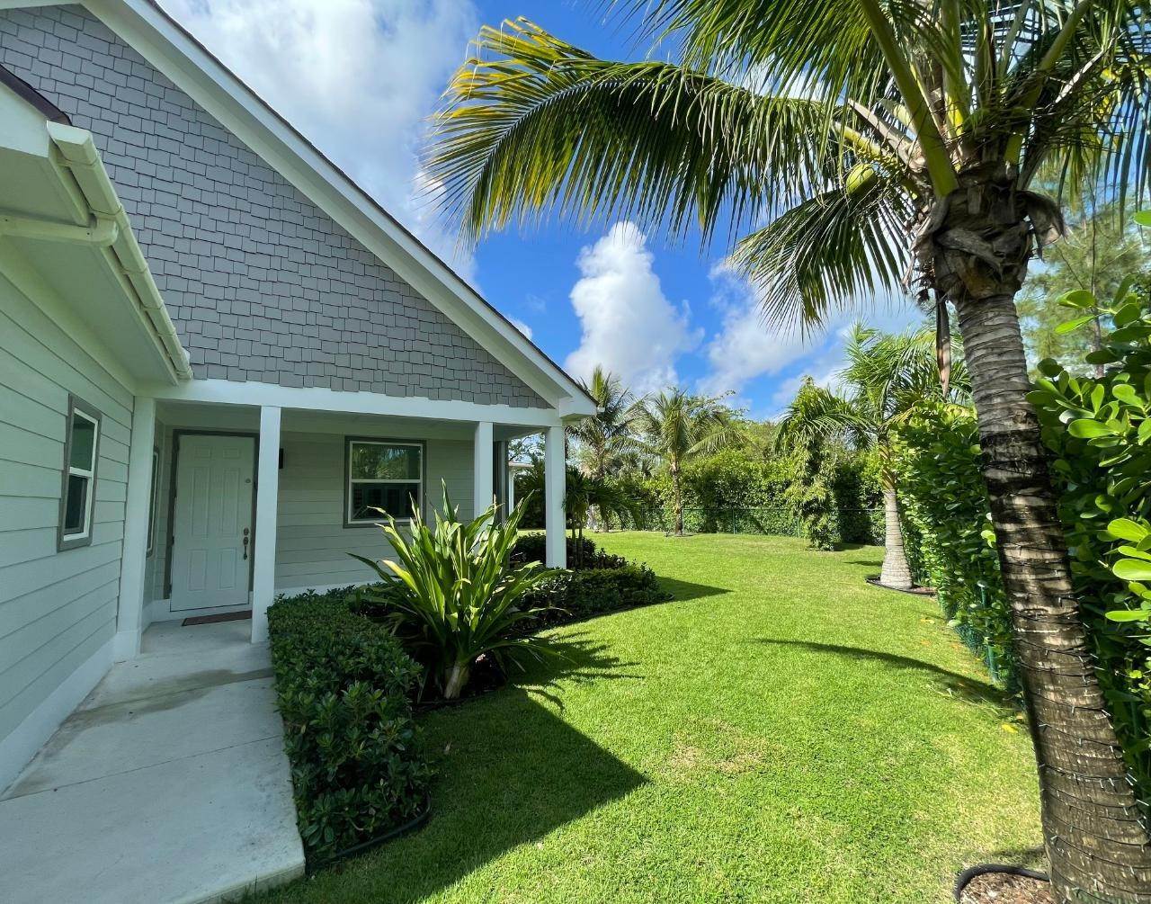 3. Single Family Homes at Charlotteville, Nassau and Paradise Island, Bahamas