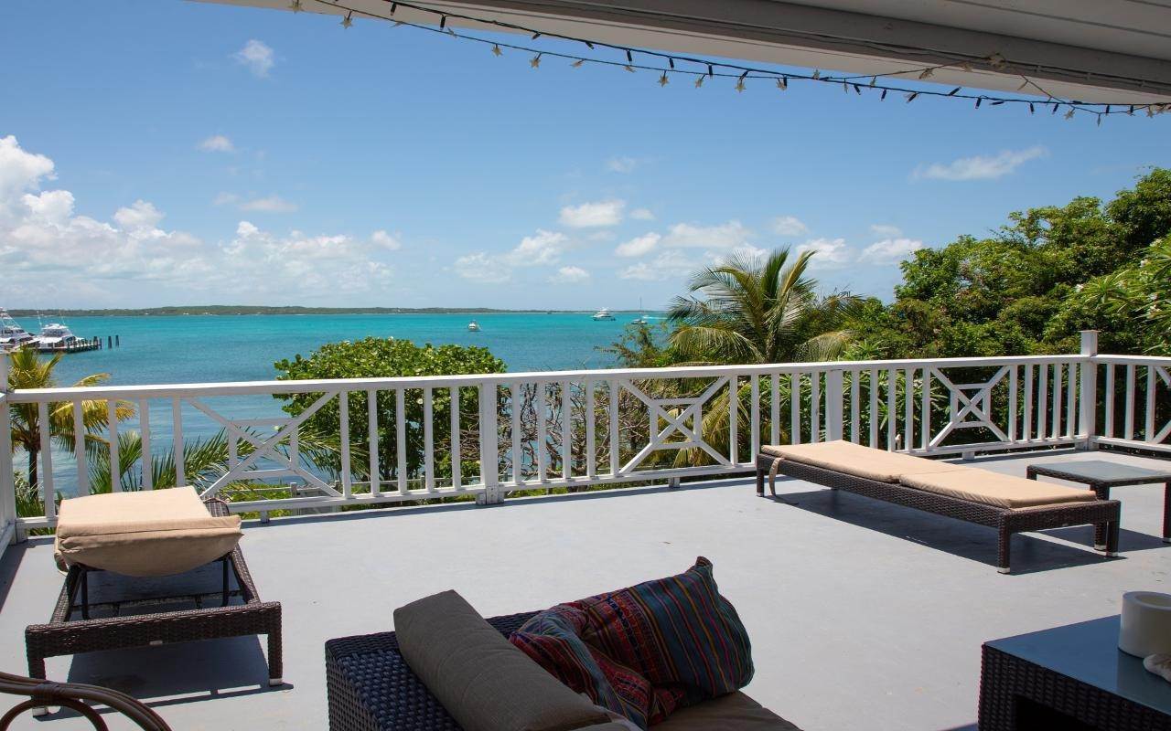 18. Single Family Homes for Sale at Harbour Island, Eleuthera, Bahamas