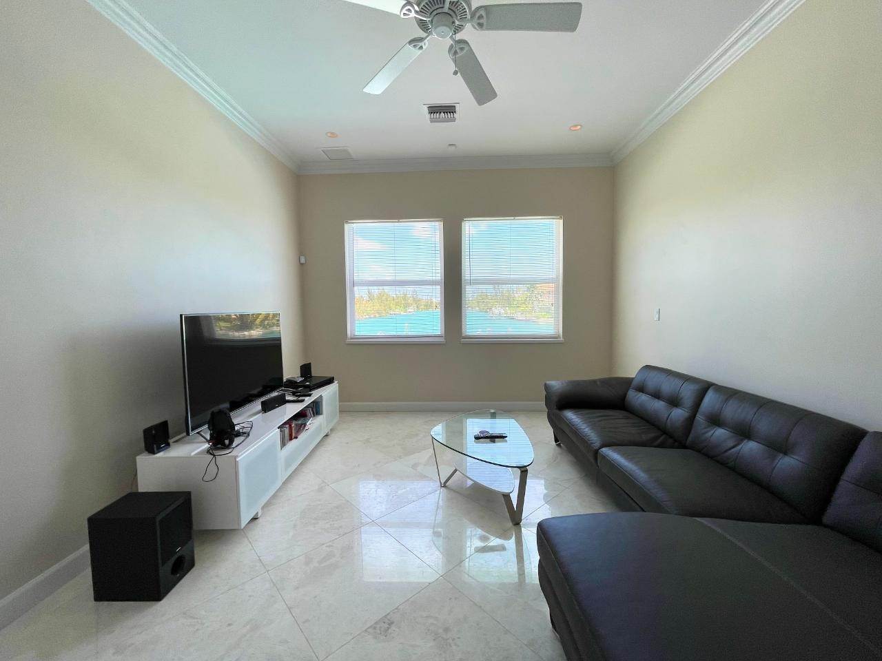 12. Single Family Homes for Sale at Bahamia, Freeport and Grand Bahama, Bahamas