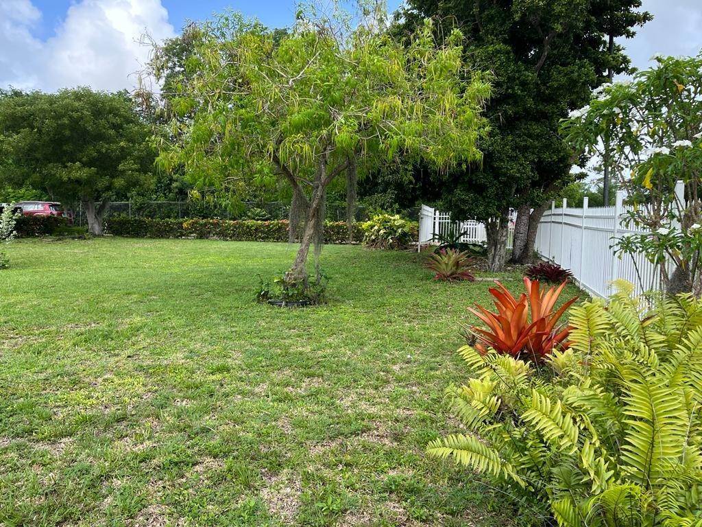 2. Single Family Homes for Sale at Prospect Ridge, Nassau and Paradise Island, Bahamas