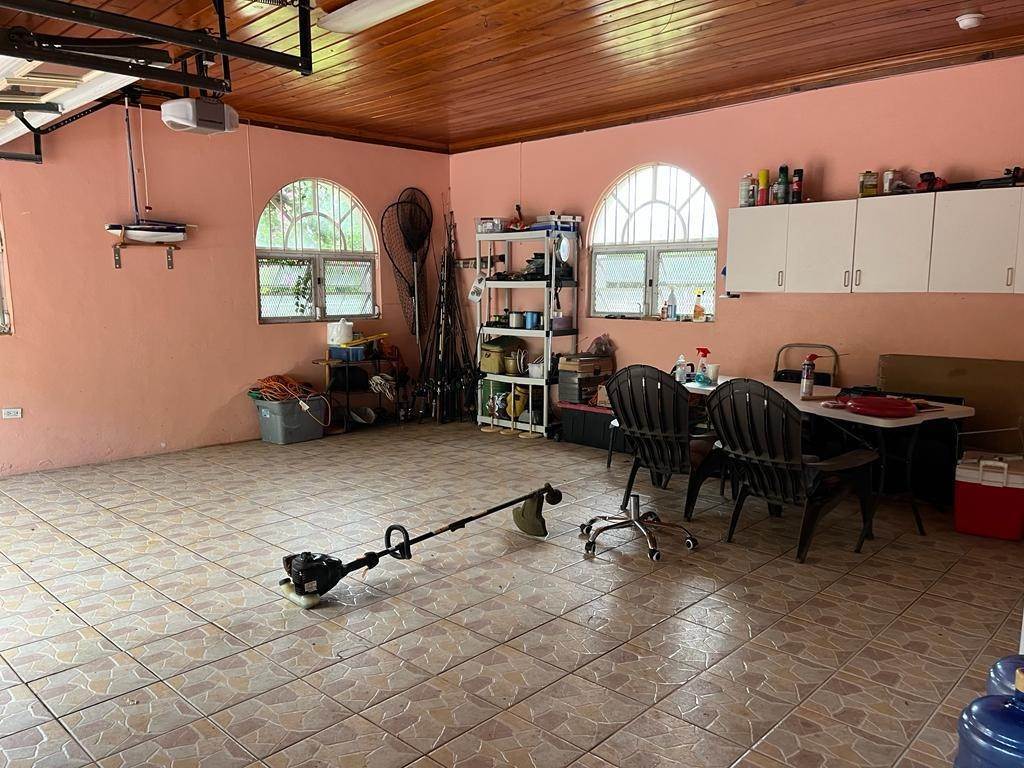 7. Single Family Homes por un Venta en Prospect Ridge, Nueva Providencia / Nassau, Bahamas